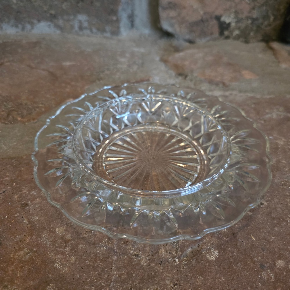 Vintage Clear Pressed Glass Sunburst Scalloped Edge Trinket Dish 6 Inch